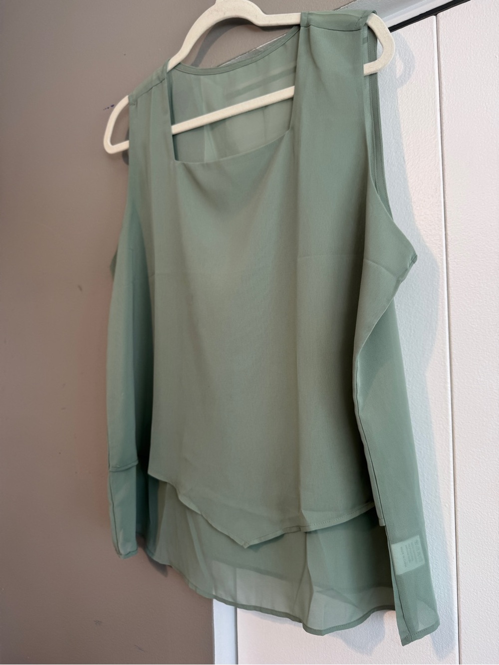 Sage Green Layered Chiffon Tank Top sz XL - Picture 6 of 8